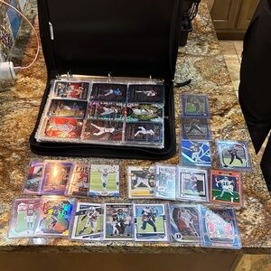SPORTS CARDS BINDER!! 334 TOTAL CARDS